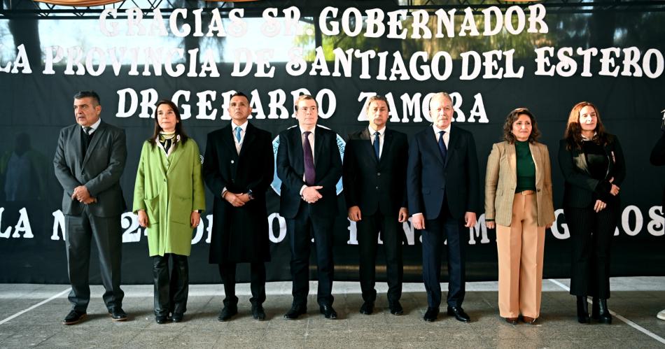 Zamora inauguró la ampliación y remodelación de la Esc N°824 de la ciudad Capital