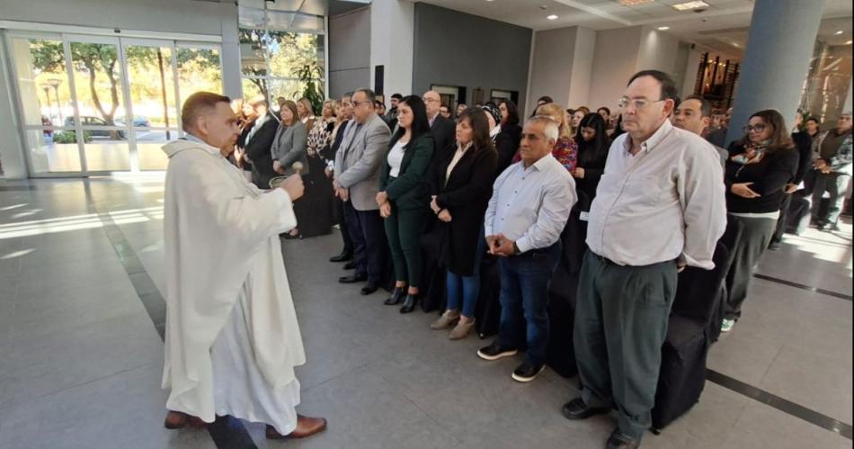 La ceremonia religiosa fue celebrada por el presbítero Dr Marcelo Trejo