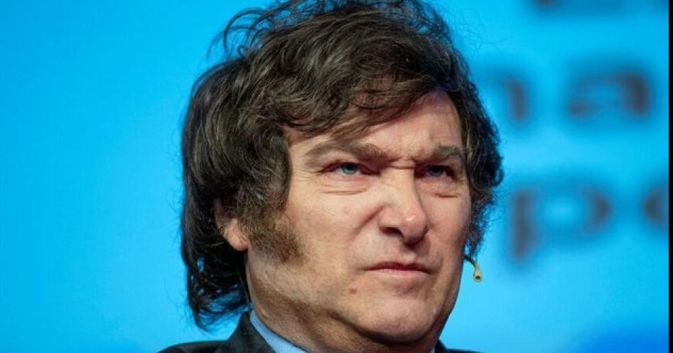 Milei lanza críticas al periodismo en pleno Día del Trabajador