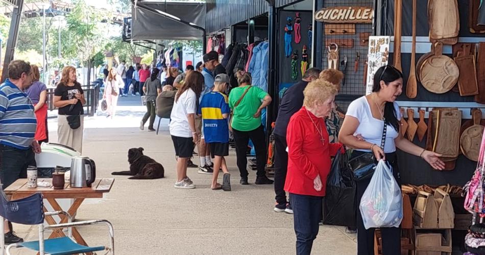 Turistas de todo el paiacutes disfrutan de Las Termas durante el finde XXL