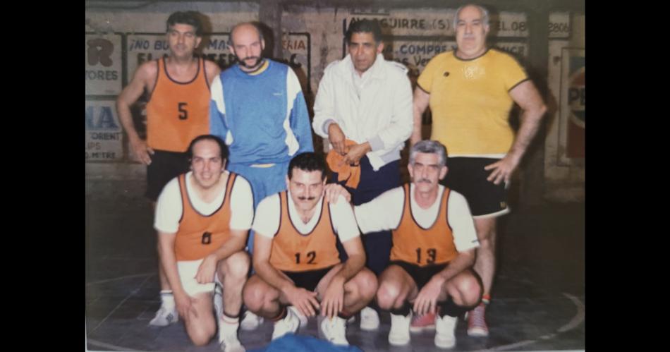 Walter Noe Coco Tagliavini arriba a la derecha