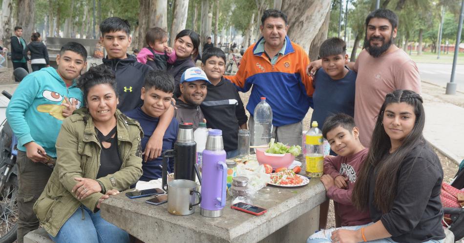 DIacuteA DEL TRABAJADOR EN EL PARQUE AGUIRRE