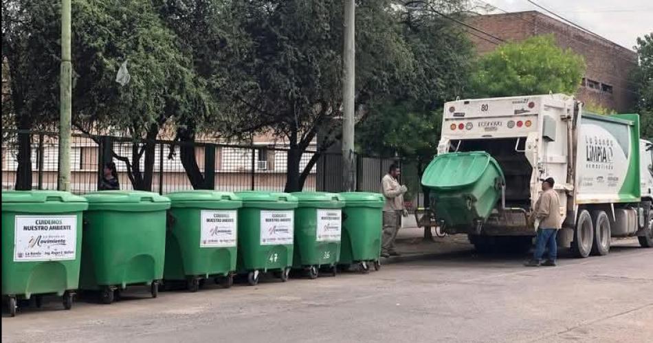 SOLUCIÓN Las estaciones ambientales se colocan en los lugares con una demanda mayor