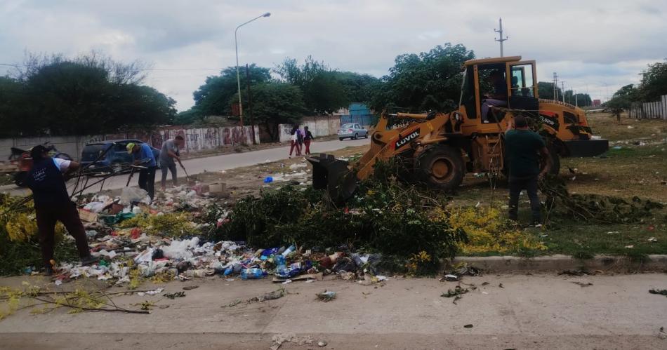 La Municipalidad avanza con la erradicacioacuten de minibasurales