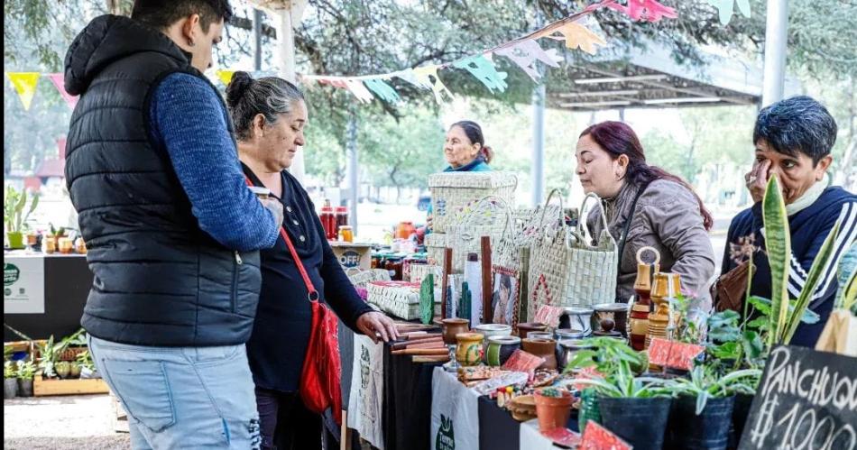 Los turistas destacaron la Feria Itinerante Municipal termense