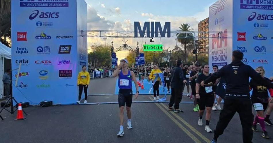 Pablo Toledo ganoacute el Maratoacuten Internacional de Mendoza