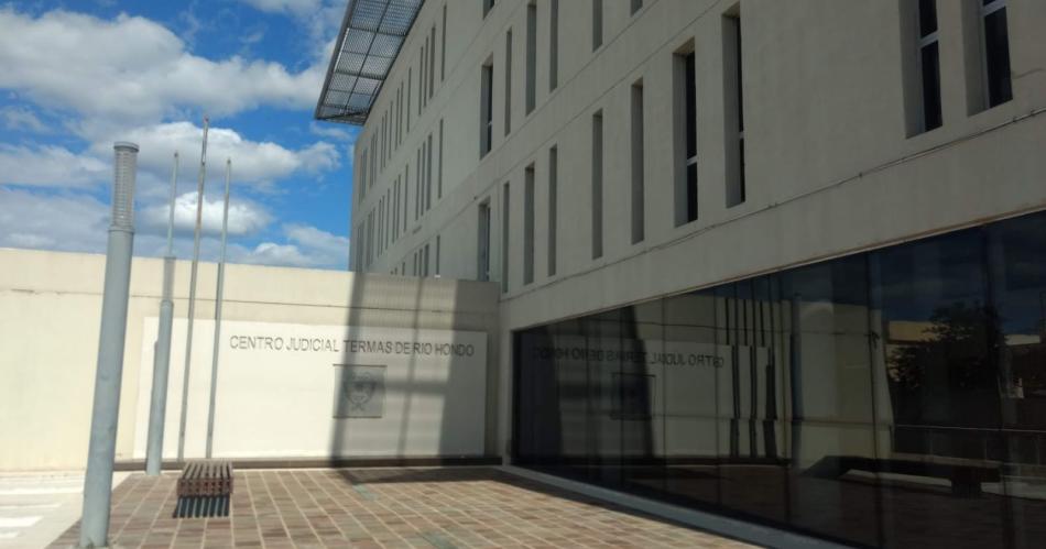 Dos menores afirman que fueron agredidos por policiacuteas federales