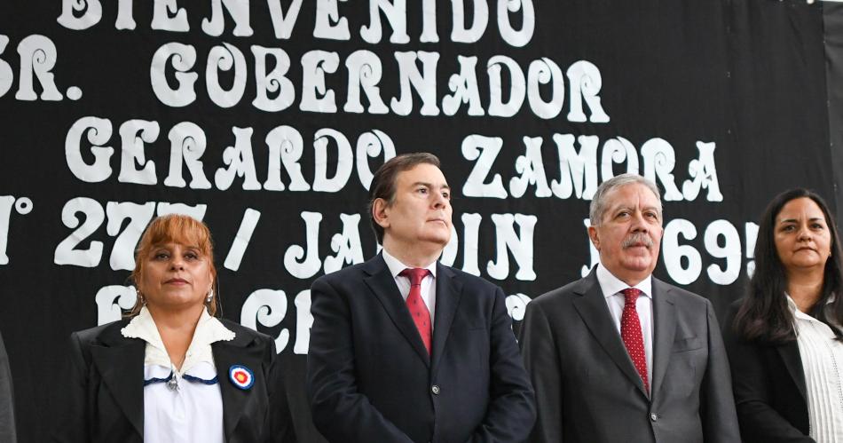 Zamora inauguroacute una escuela para 10 nintildeos y un jardiacuten para 4 alumnos en El Cerrito