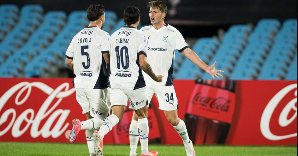 El Rojo no perdonoacute goleoacute 5 a 1 a Boston River y es escolta