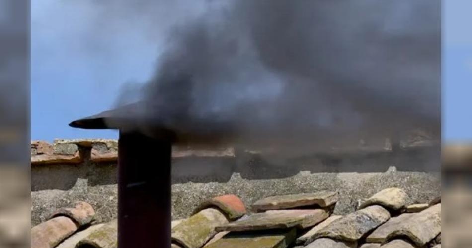 Fumata negra en el segundo día del cónclave- no hubo acuerdo