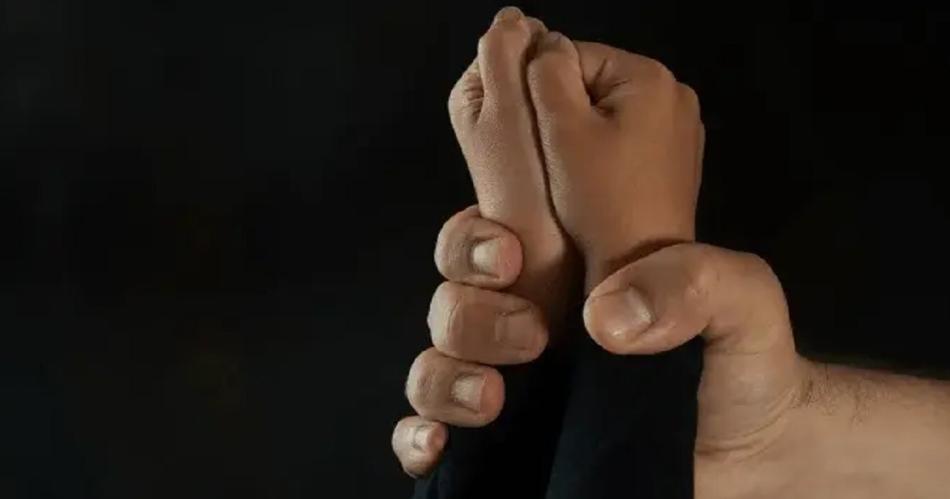 Un sujeto de 50 años abusó de sus cinco hijas- fue condenado a 15 años de prisión Foto- Ilustrativa