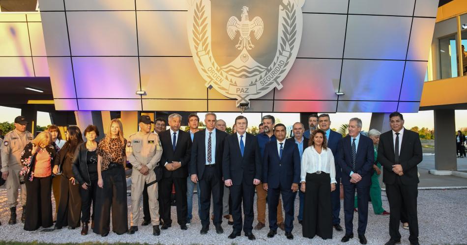 El Gobernador Zamora inauguroacute el nuevo edificio del grupo especial de rescate (GER)