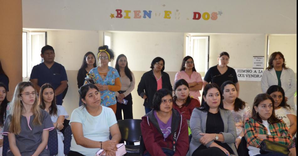 En el hospital Regional se llevoacute a cabo una jornada de salud mental materna