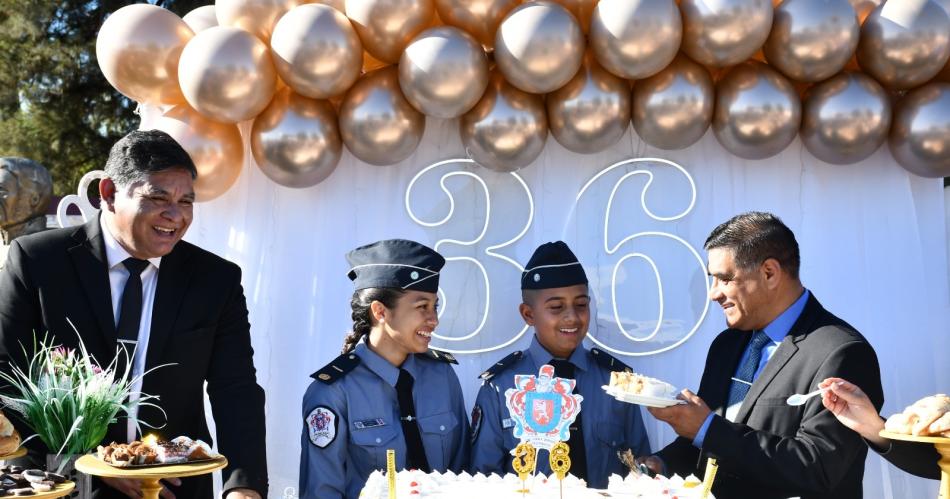 El Liceo Policial Mixto Cnel Juan Francisco Borges celebroacute su 36ordm aniversario