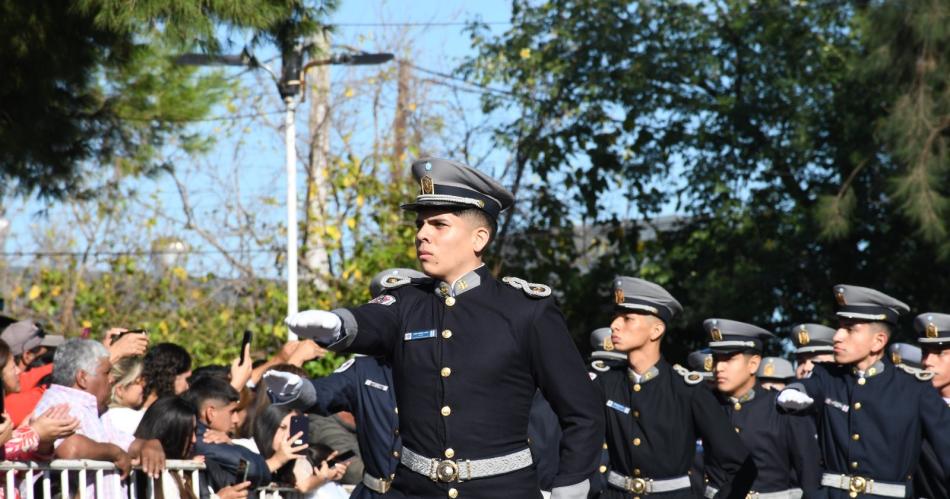 El Liceo Policial Mixto Cnel Juan Francisco Borges celebroacute su 36ordm aniversario