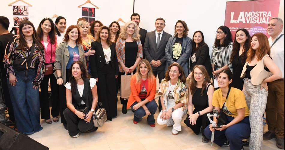 Fuentes destacó el esfuerzo colectivo de la muestra artística de mujeres La Mostra Visual