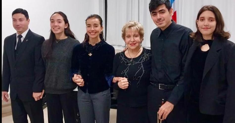 La pianista Celina Lis ofreceraacute un concierto y dos master class