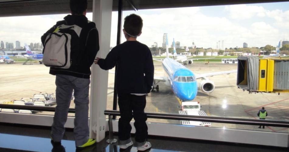 El Gobierno agilizó el tr�mite para los viajes internacionales de menores de edad