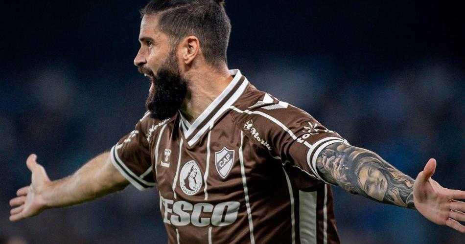 Racing perdioacute 1 a 0 con Platense y chau Apertura