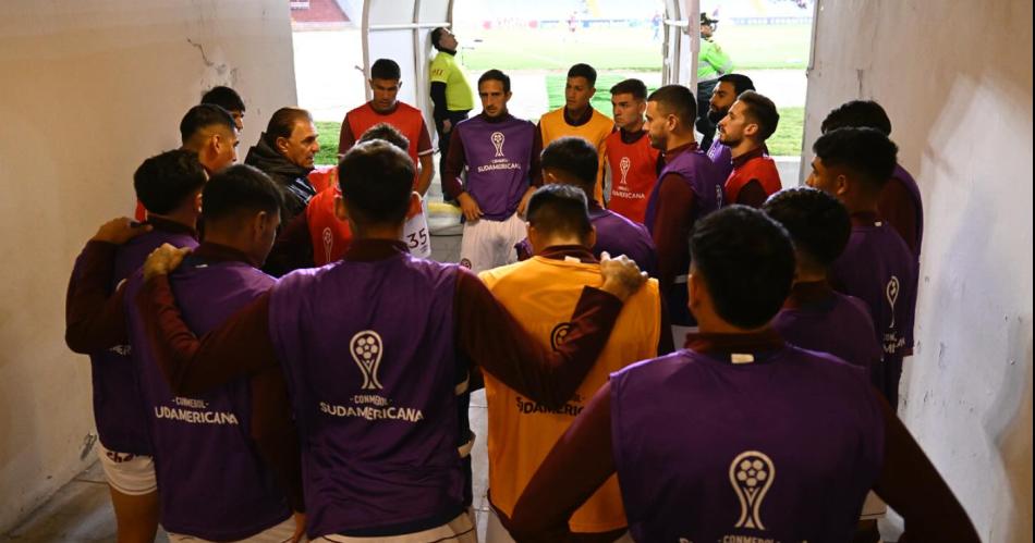 Lanuacutes Godoy Cruz y Unioacuten tienen cita con la Sudamericana