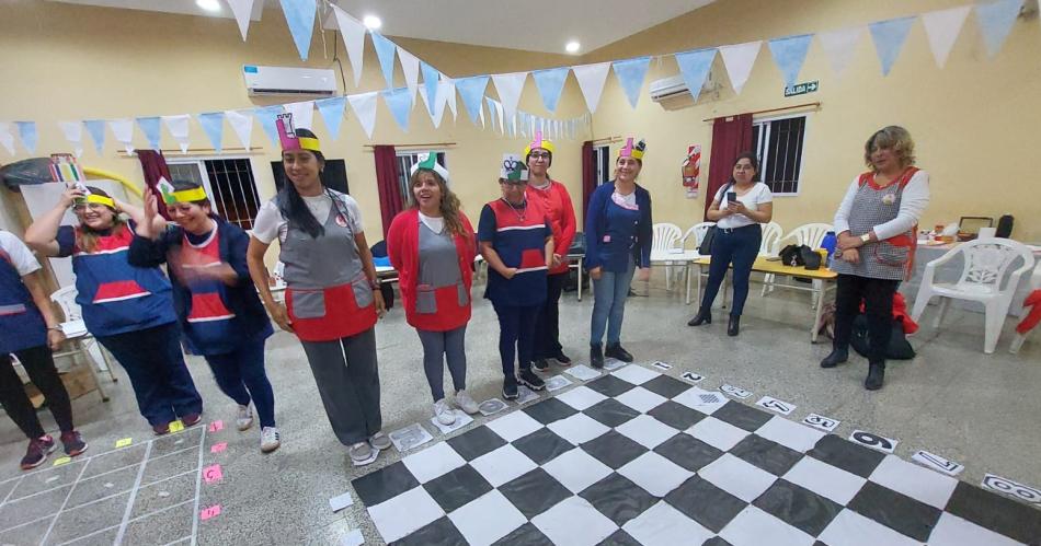  Docentes de jardines de infantes se capacitaron en juegos de meacutetodos de razonamientos 