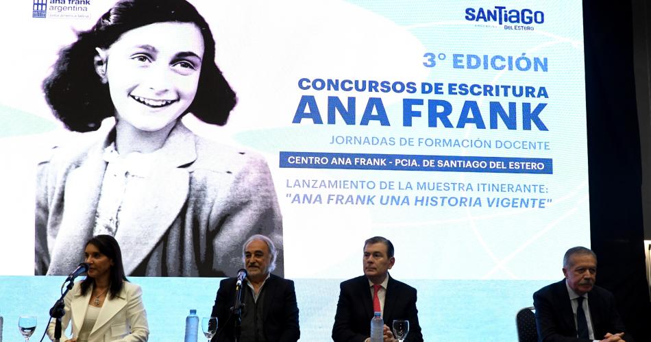 Zamora en la presentacioacuten oficial del 3deg concurso de escritura De Ana Frank a nuestros diacuteas