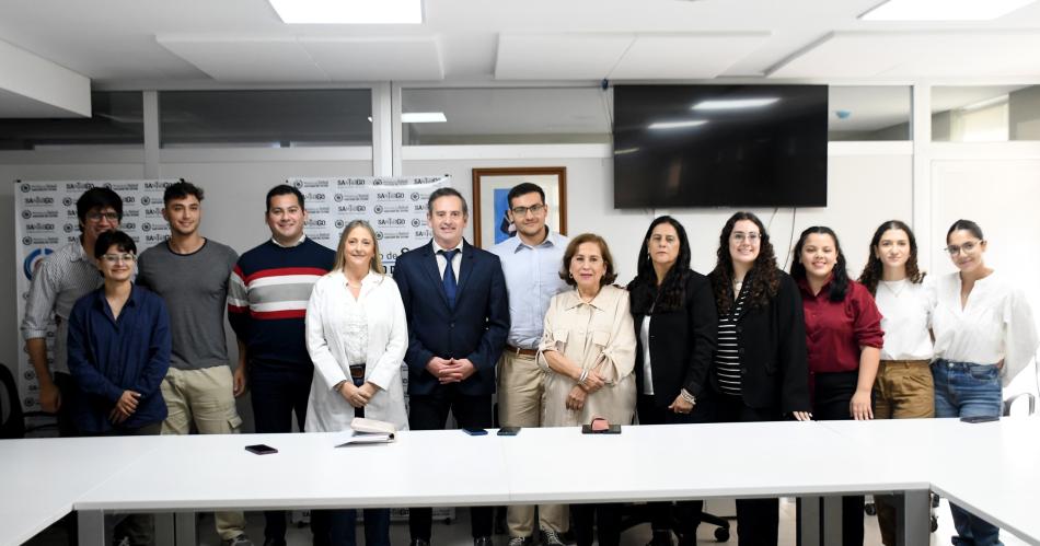 Autoridades de salud recibieron a médicos y médicas recién egresados de la UNSE