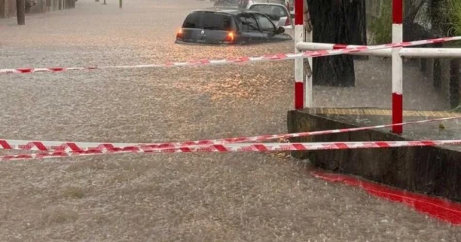 Terrible temporal azota a Buenos Aires- Defensa Civil emite alerta criacutetica