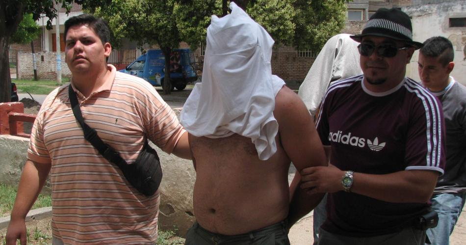 Personal policial sorprendió a un sujeto circulando con restos de animal vacuno