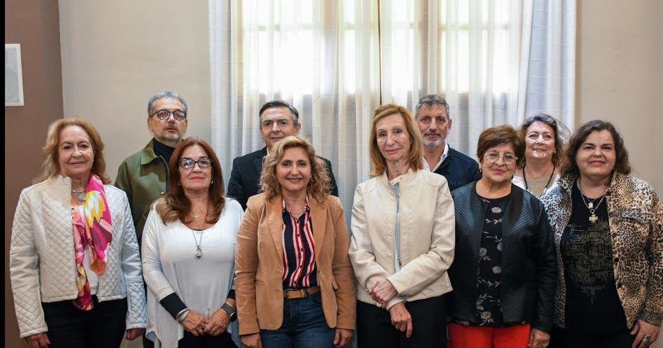 Un Teacute por la Vida- Fundacioacuten Mujer convoca a una jornada solidaria en el Parque Sur