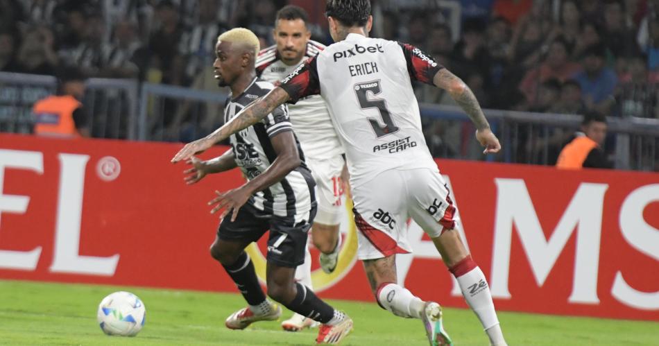 REGRESO El colombiano Luis Angulo se ir de Central Córdoba Talleres usa la clusula de repesca