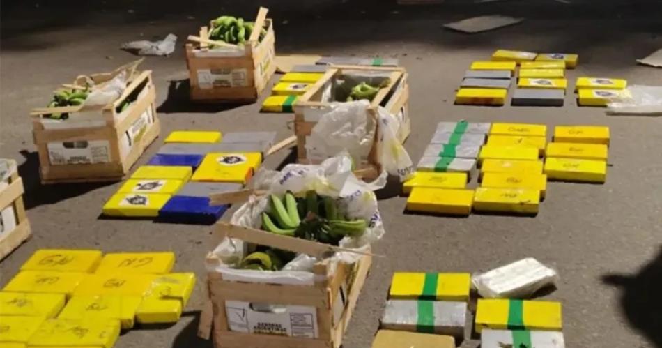CAJONES La droga camuflada en 770 cajones de bananas