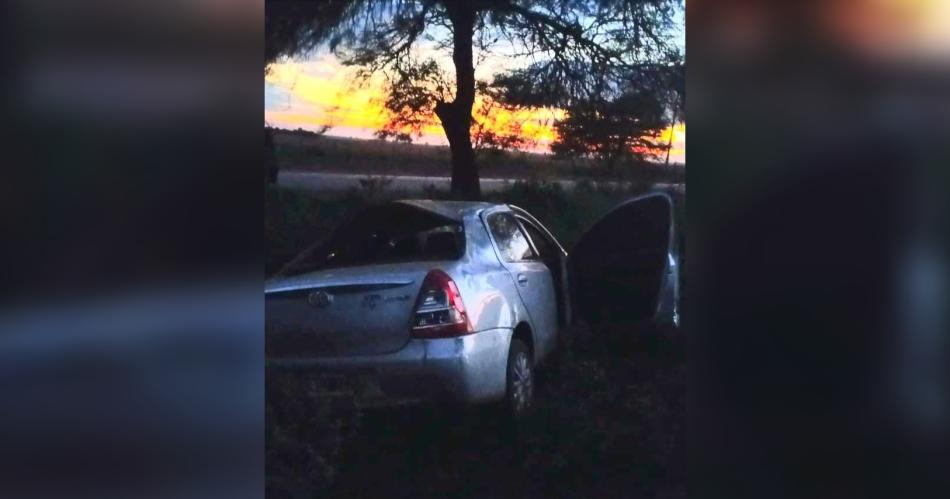 Violento vuelco en Ruta 7- tres personas resultaron heridas cerca de Antildeatuya