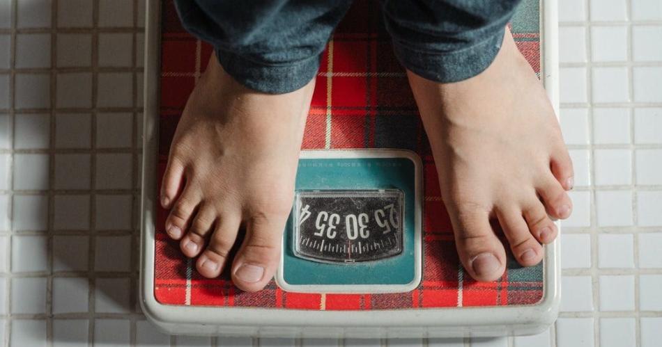 Obesidad adolescente- preocupacioacuten por una generacioacuten que viviriacutea menos que sus abuelos