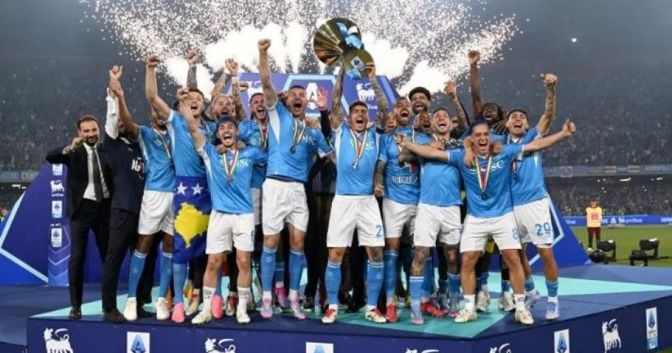 El Naacutepoli de Giovanni Simeone se consagroacute campeoacuten de la Serie A