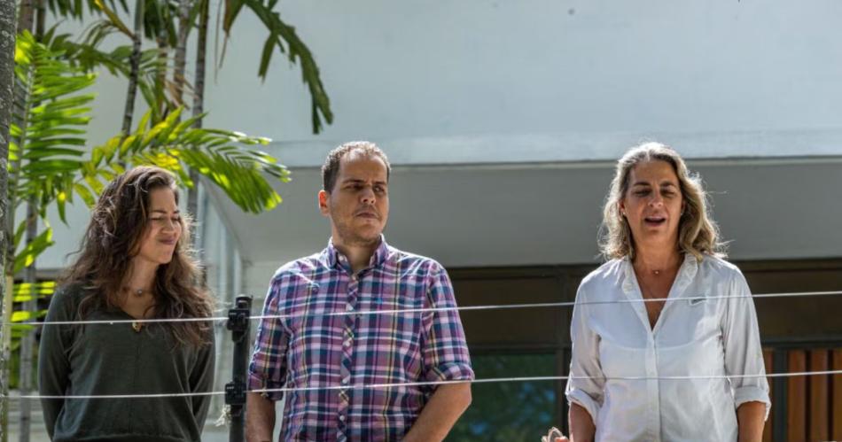 Los diplom�ticos resistieron varios meses en la embajada argentina