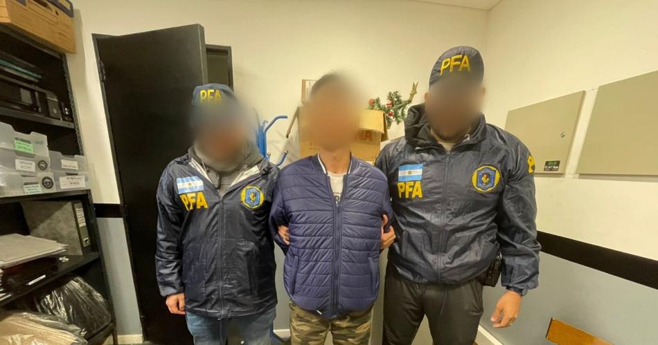 La PFA desarticuloacute una banda narco que transportaba droga hacia Europa y Oceaniacutea 