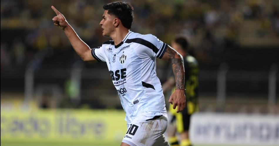 AL LÍMITE Gastón Verón deber� evitar recibir una amarilla en Ecuador para así no ser suspendido por un partido