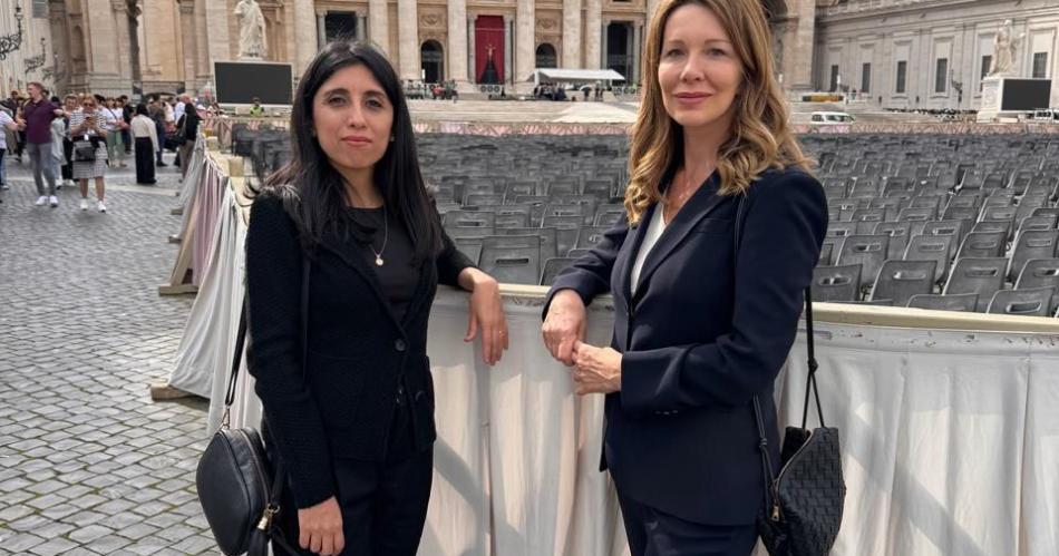 CINTIA SUÁREZ y NUNZIA LOCATELLI presentarn un nuevo libro