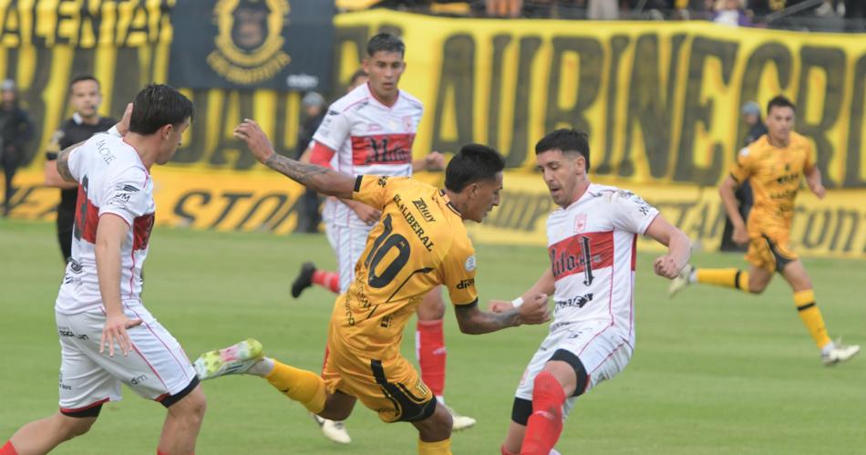 Mitre no pudo con Moron y se aleja del Reducido