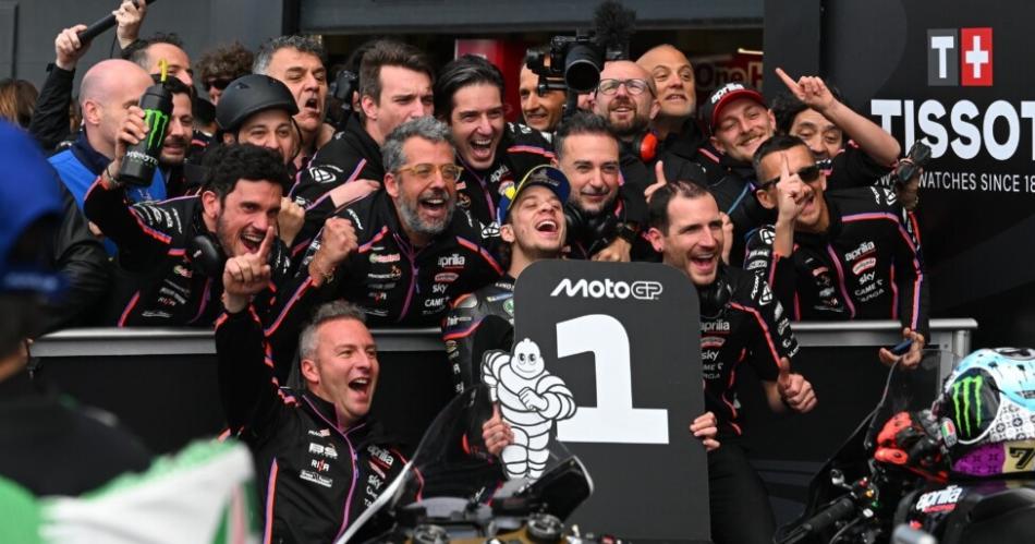 Bezzecchi dio el batacazo en el GP de Gran Bretantildea