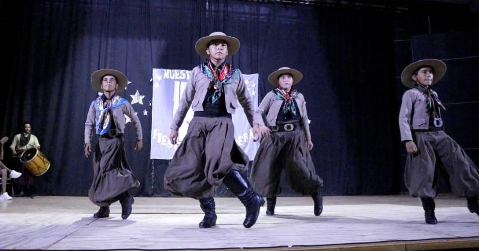 En Friacuteas se viene una vibrante velada de danza y muacutesica folcloacuterica