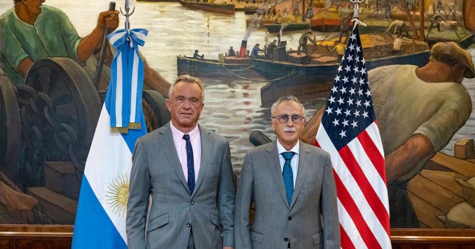 Las cinco medidas de la motosierra sanitaria- el Gobierno anuncia recortes revisioacuten de vacunas y ruptura con la OMS