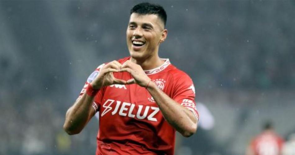 Huracaacuten intentaraacute ser el mejor puntero