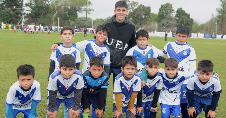 GRAN ENCUENTRO DE FUacuteTBOL INFANTIL
