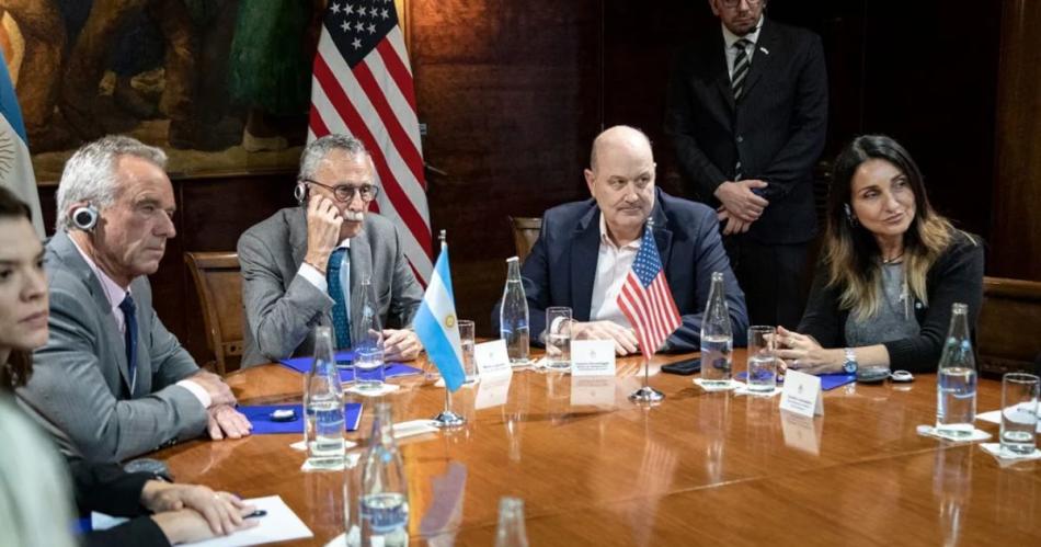 El ministro Mario Lugones se reunió con el Secretario de Salud de Estados Unidos