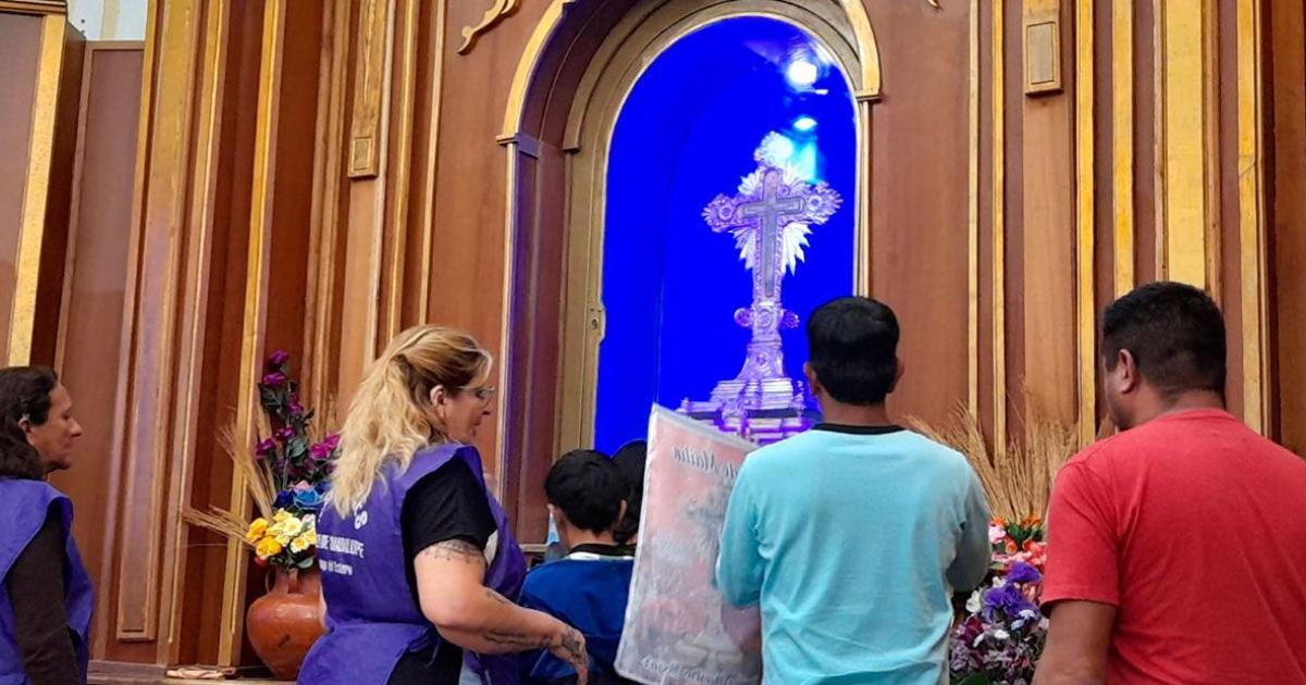 Mailiacuten- Mons Martiacutenez Ossola presidiraacute la Bajada de la Cruz