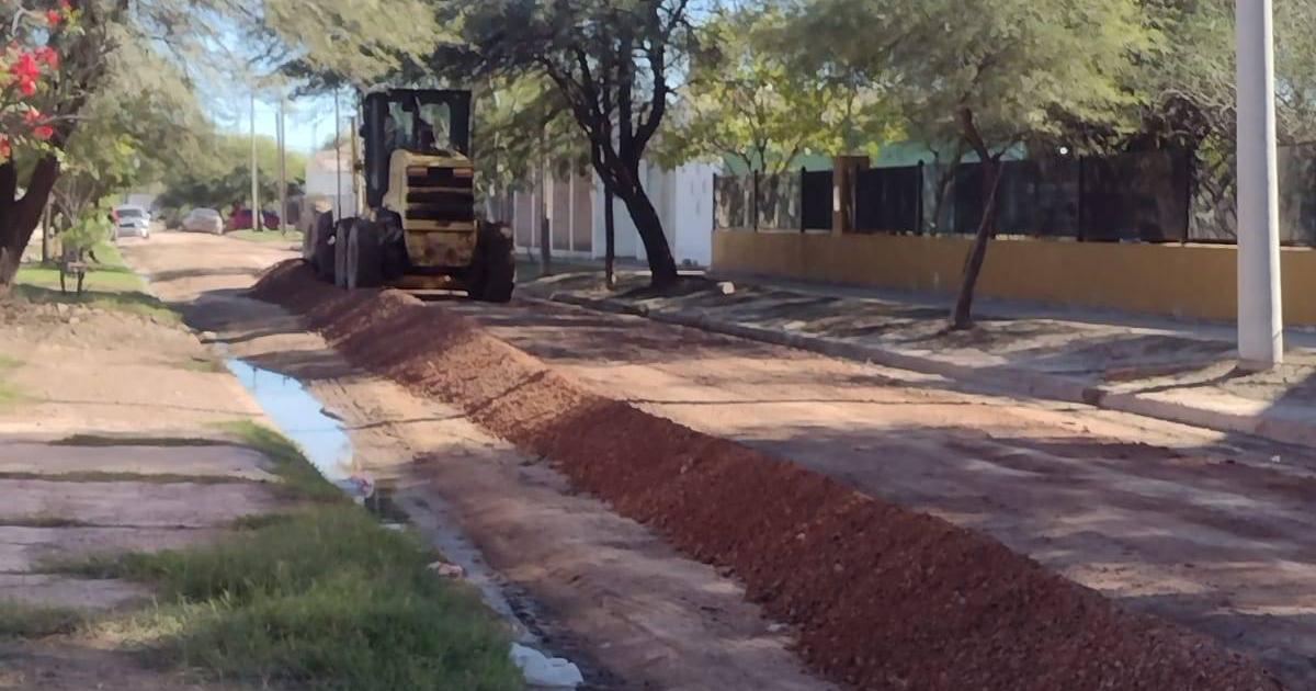 Se realizaron trabajos de enripiado sobre calle Gobernador Barraza en Villa Fern�ndez