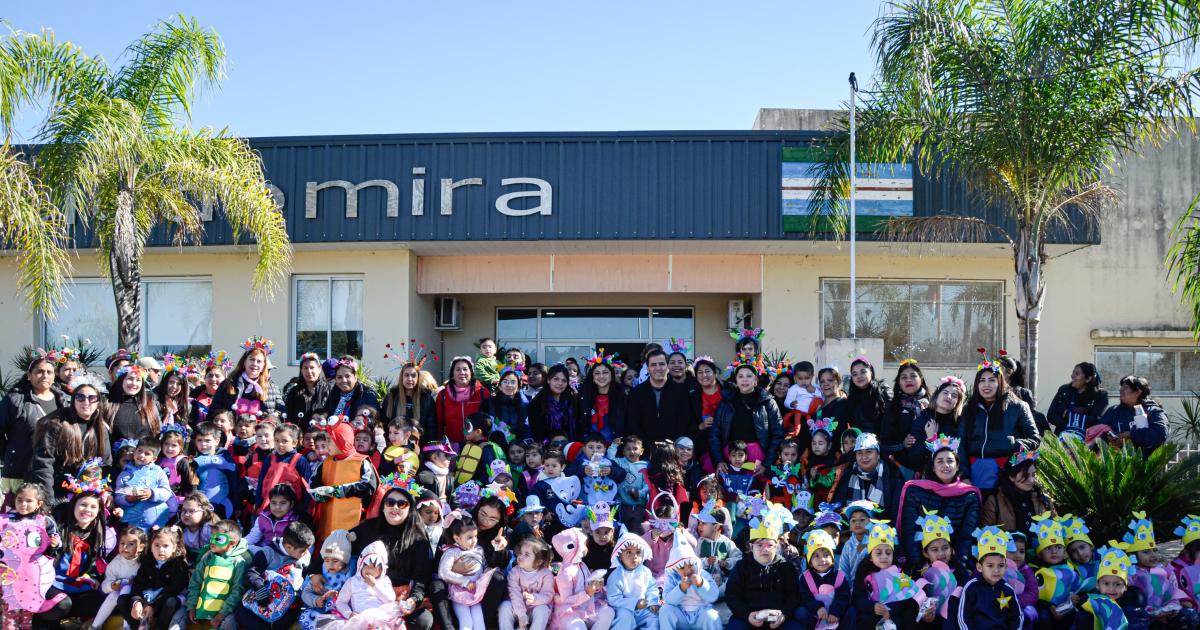 Celebraciones por la Semana de los Jardines en Clodomira