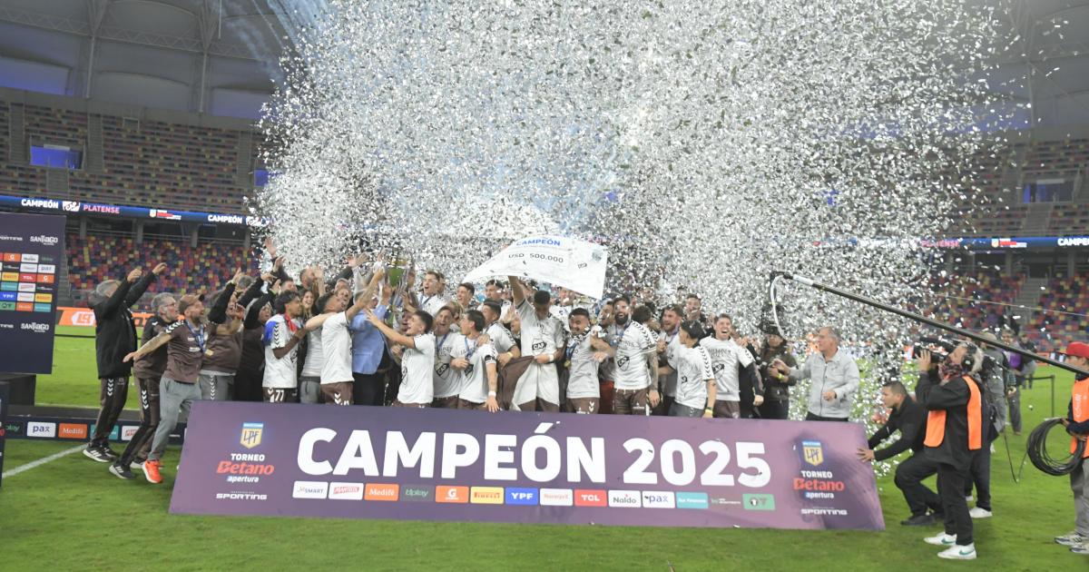 Locura Calamar- Los festejos de Platense campeoacuten